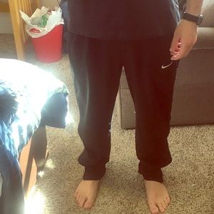 Black nike medium sweatpants